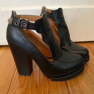 Black Boot Heels. Worn 3-4 times.